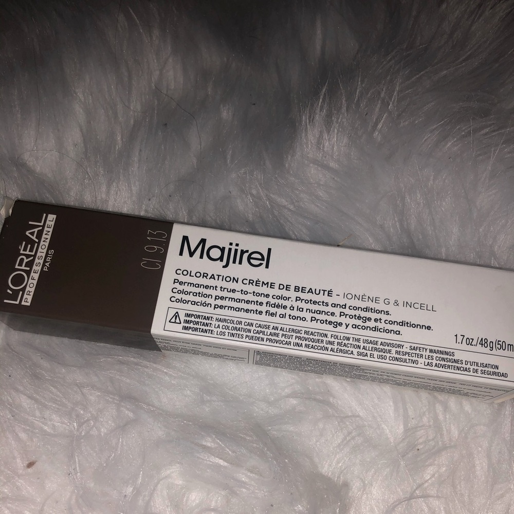 L’Oréal Professionnel Hair Color